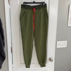 Figs Joggers Olive